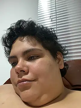 Hailey_Curvy Live XXX-chat