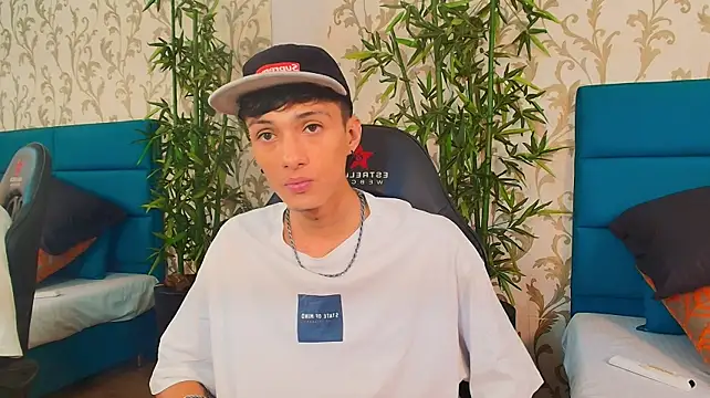 Lean_Portman's Live XXX Chat