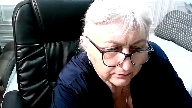 LolkaAlyss' Live XXX Chat