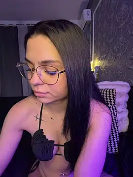 Olivia_Noor 现场XXX聊天
