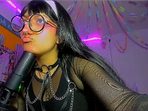 צ'אט XXX בשידור חי של uwunita