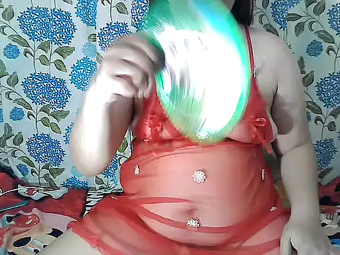 Kinky_hotty XXX чат на живо