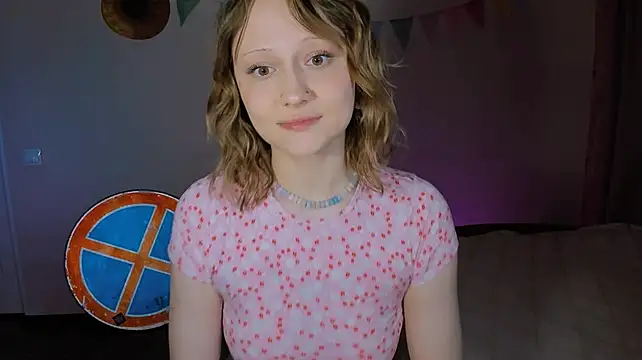 MariaMango XXX чат на живо