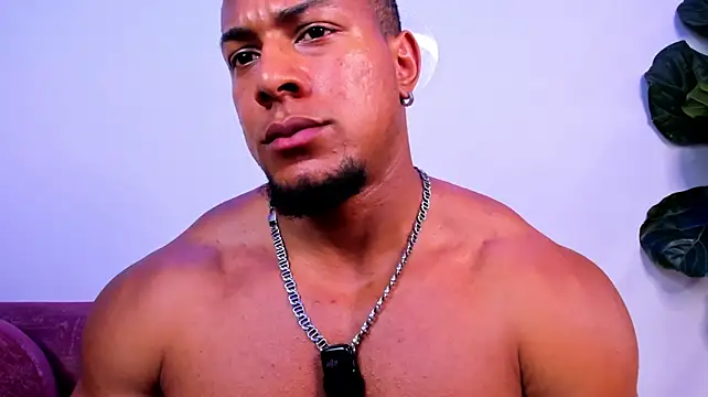 Travis_lenox_のライブXXXチャット