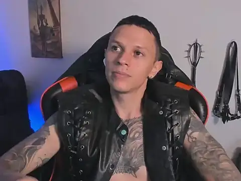 Masterdave7 élő XXX-chatje