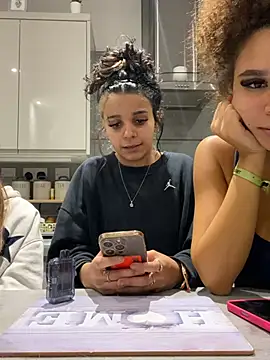 دردشة Lola-Beau_X الجنسية المباشرة