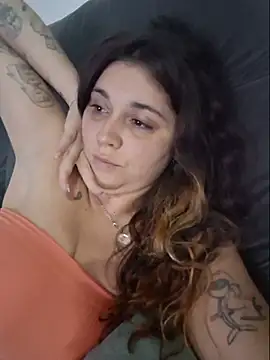 Chat +18 de luuhcat09 ao vivo