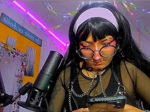 צ'אט XXX בשידור חי של uwunita
