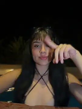 AlmaBlaze's Live XXX Chat