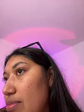 SharaRous Chat XXX live