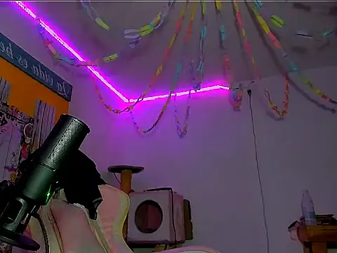 uwunita Chat XXX in diretta