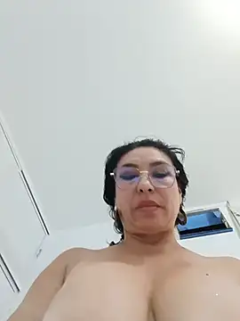 katysquirtdirty Live XXX-Chat