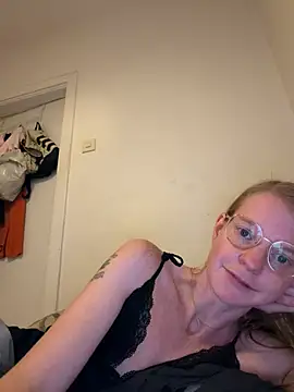 Chat +18 de jannis1992 ao vivo