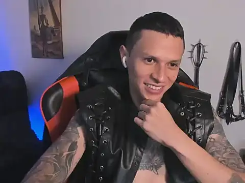 צ'אט XXX בשידור חי של Masterdave7