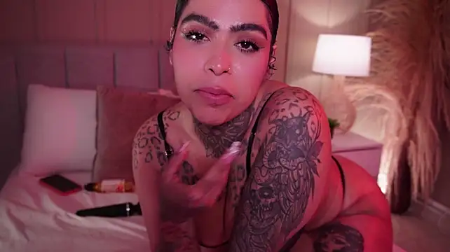 Chat XXX ao vivo de curvyliciousss