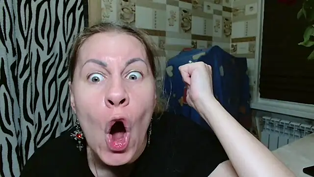 Czat XXX na żywo – TherestlessKitty