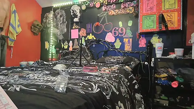 DaddyAndSplashQueen XXX чат на живо