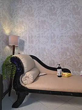 Czat XXX na żywo – Emilygh1_