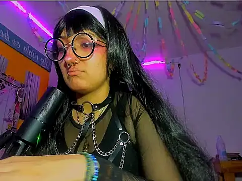 Czat XXX na żywo – uwunita