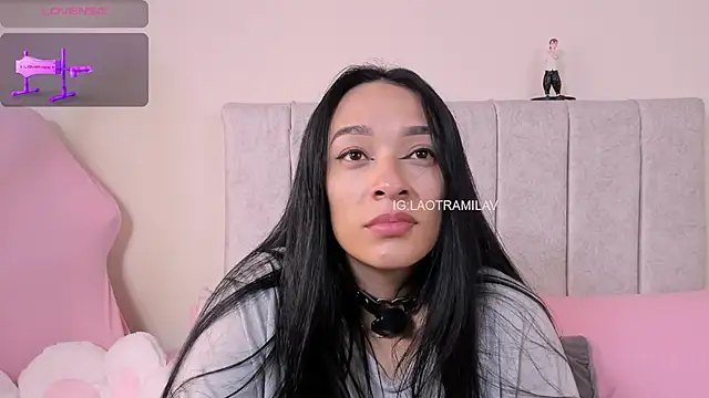 MilaVelour's Live XXX Chat
