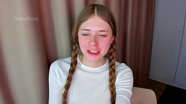 hakulissa Adlı Modelin Canlı XXX Sohbeti
