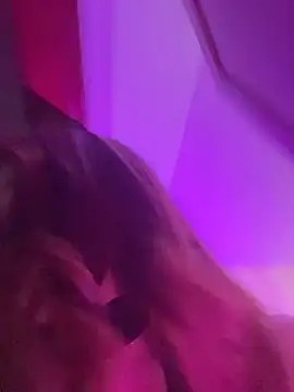 amber_ec লাইভ XXX চ্যাট