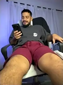 BadboyX333 – Naživo XXX chat