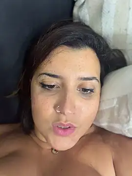 Czat XXX na żywo – Novababy18