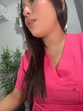 MiaCamille_ Chat XXX in diretta
