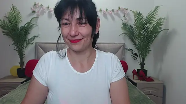 LiluGrants Chat XXX live