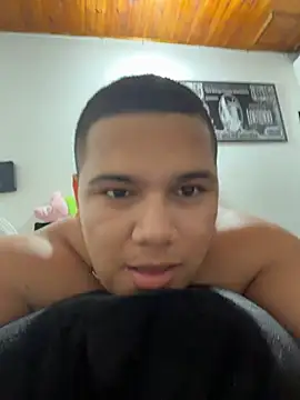 Patricio_02's Live XXX Chat
