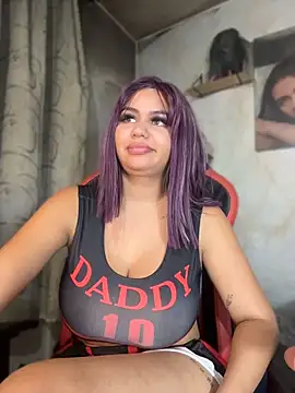 innocenttemplegirl's Live XXX Chat