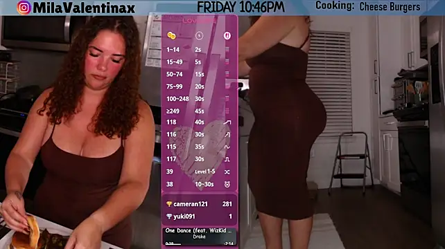 Chatroom XXX en direct de MilaValentina