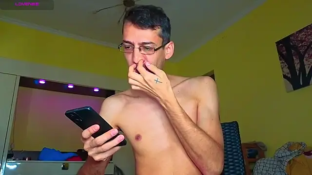 HungEddy élő XXX-chatje