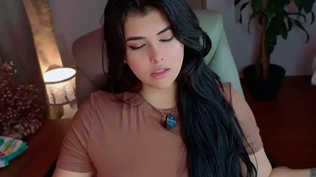 Nannicuteen Live XXX chat