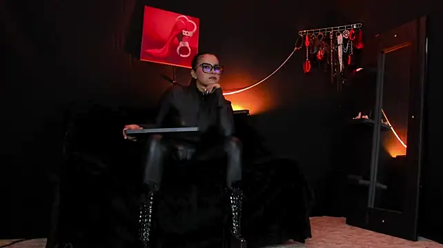 Isabellestones: απευθείας συνομιλία ΧΧΧ