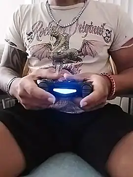 Chat XXX en directo de TooGoodConway23