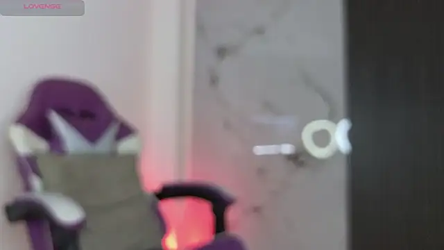 Chloemuaak 现场XXX聊天