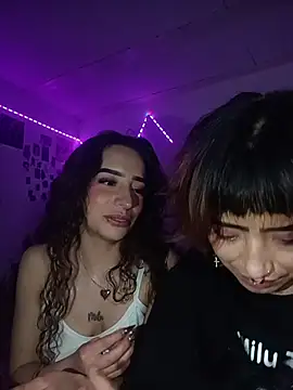 دردشة AlexxaAndRileyy الجنسية المباشرة