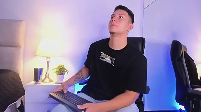 Chat XXX Live Chriss_Diamond
