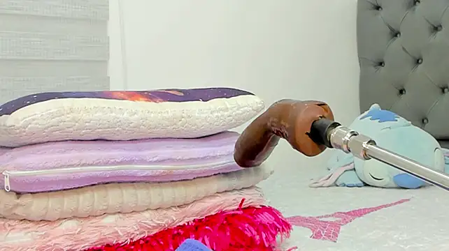 Elizabeth_18_ Live XXX Chat