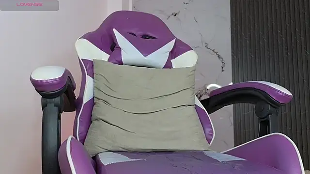 צ'אט XXX בשידור חי של Chloemuaak