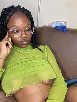 Czat XXX na żywo – YummyMelanin117