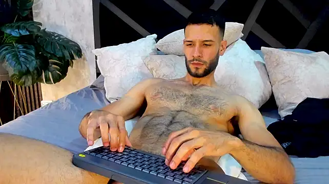 Jacob_Benelli Chat XXX in diretta