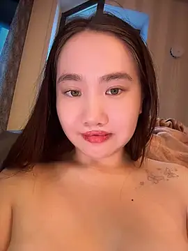 Czat XXX na żywo – Asianpie_