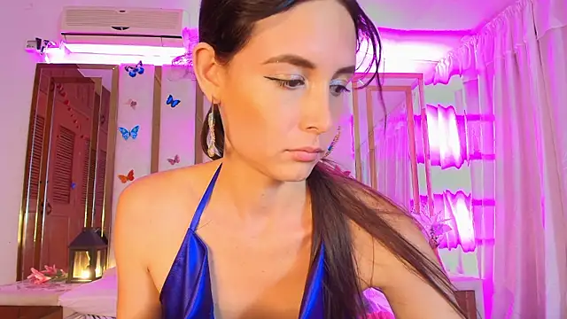 AmeliaRousse Chat XXX live