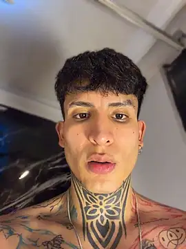 _Tomy08calderon Live XXX Chat