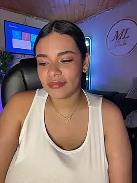 Chatroom XXX en direct de Isabella_boobd