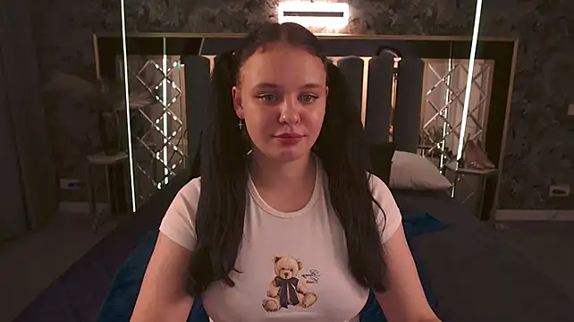 SnowWhiti – Live XXX-chat