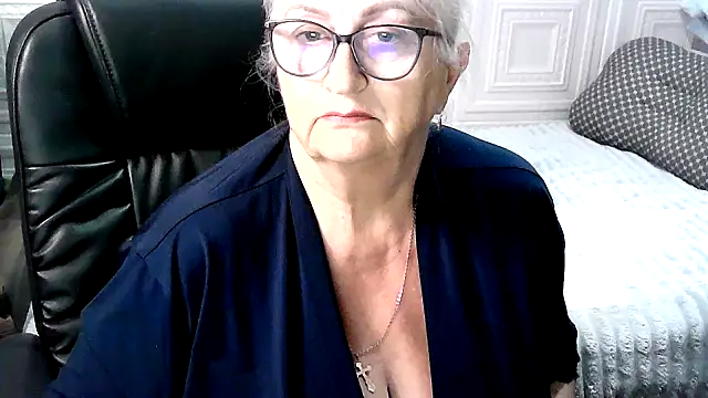 Chat +18 de LolkaAlyss ao vivo